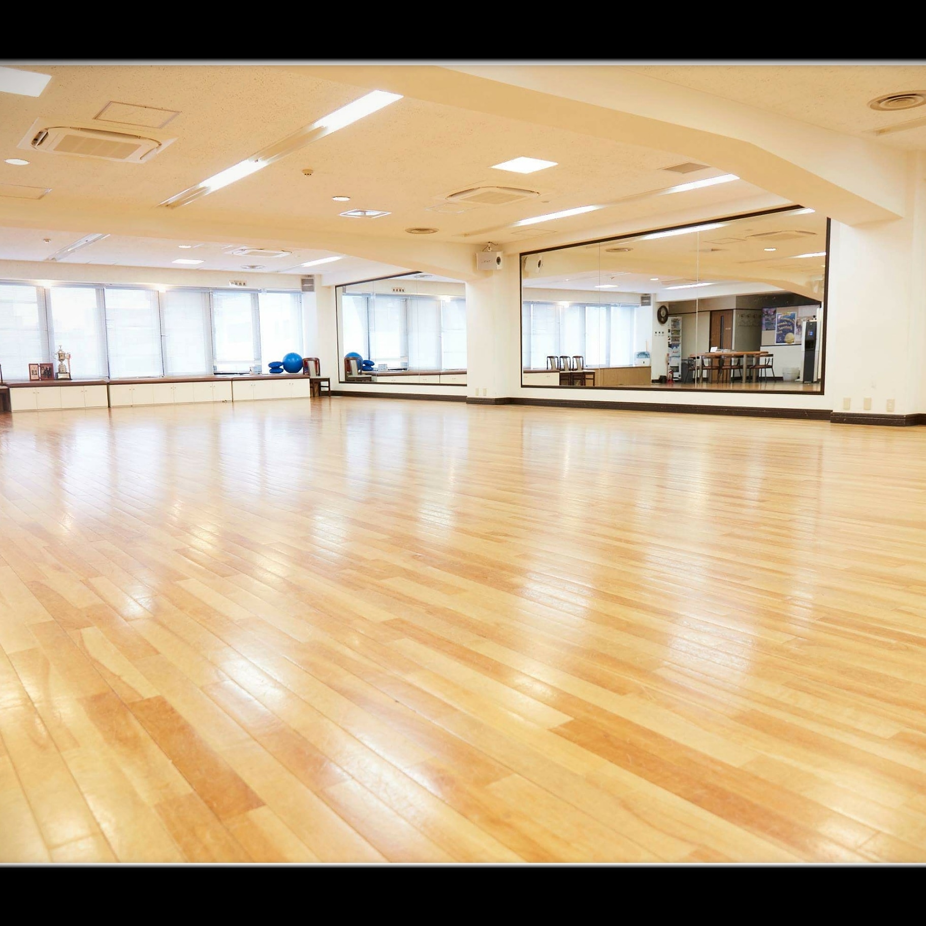 横浜駅 日曜限定 桝岡ダンス教室